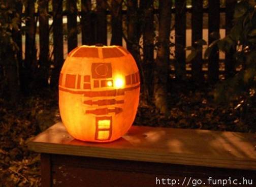 Noć veštica - R2D2