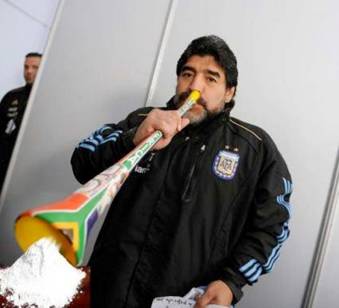 Maradona sa vuvuzelom